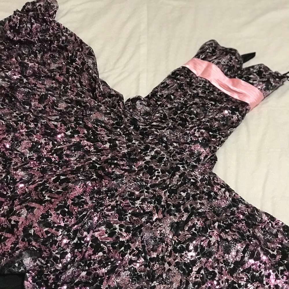 Prom dress . Black lace all over sequined .